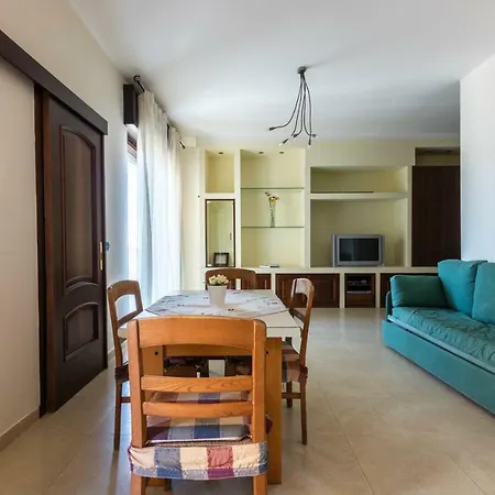 Apartment Monolocale Holiday *