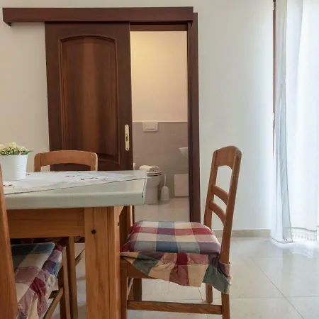 Apartment Monolocale Holiday *